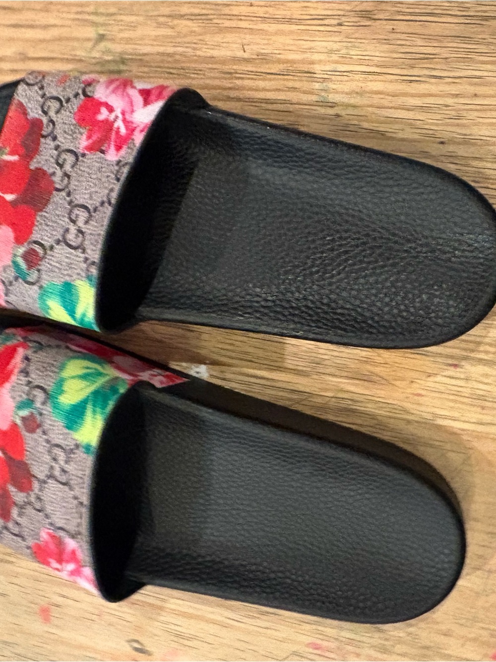 Authentic GUCCI BLOOM SLIDES - Picture 9 of 12